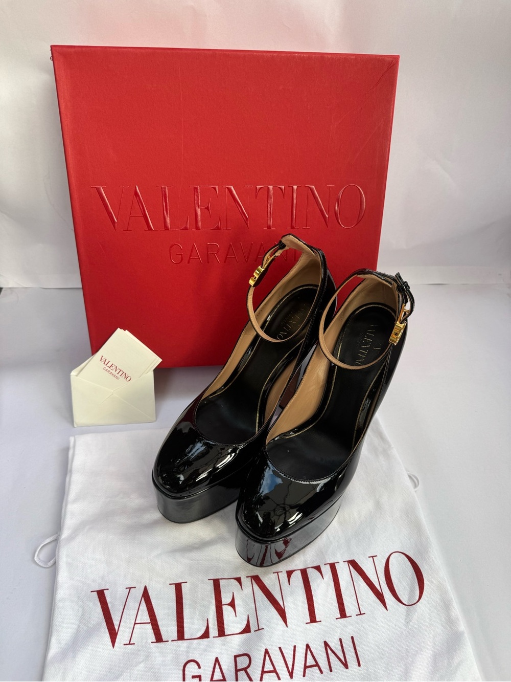 Valentino Garavani Black Patent Leather Platform Ankle Strap like new EU 38 US 8 - Picture 3 of 6